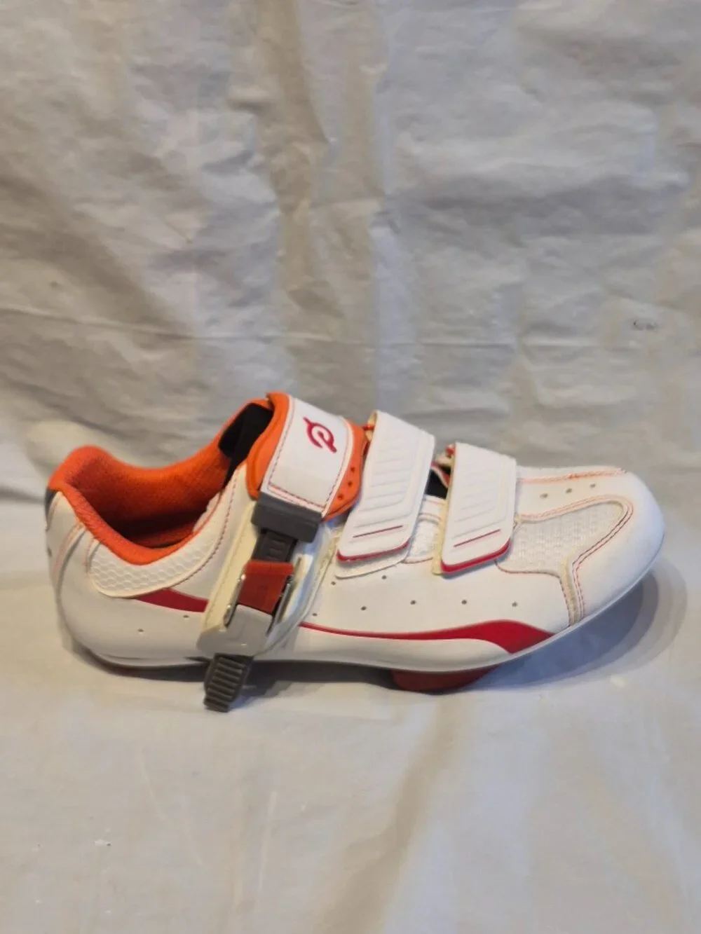 NEW In Box Peloton Womens 7.5 PL-SH-01 Women's Indoor Cycling Shoes With Cleats
